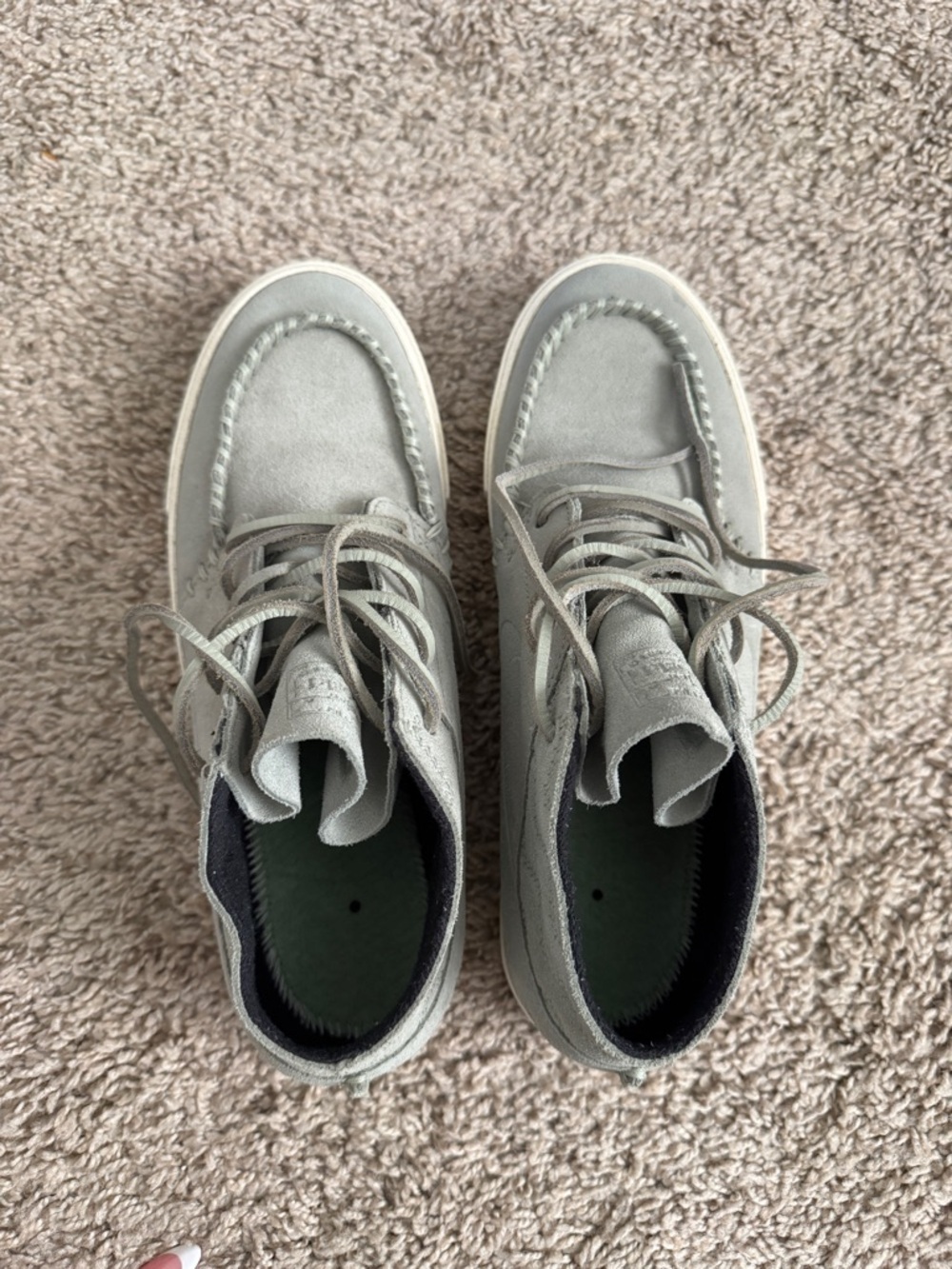 Nike Men's Mid-Top Suede Sneakers in teal with Off-White Sole - Picture 4 of 4
